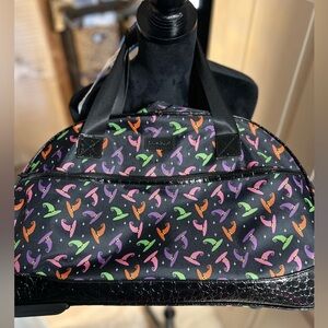 💚💜🩷NWT- SUPER CUTE WITCHES HAT ROLLING DUFFLE BAG💚💜🩷